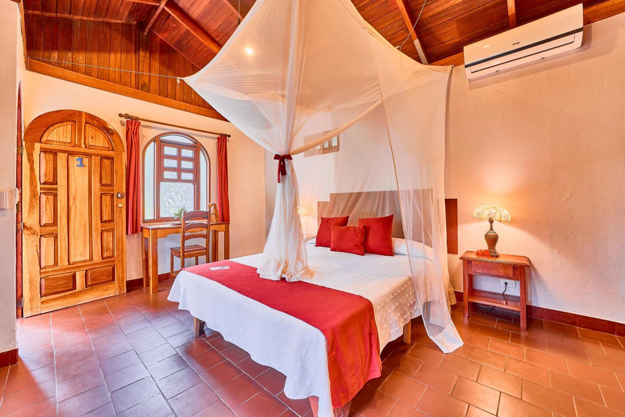 קאוויטה Hotel El Encanto מראה חיצוני תמונה